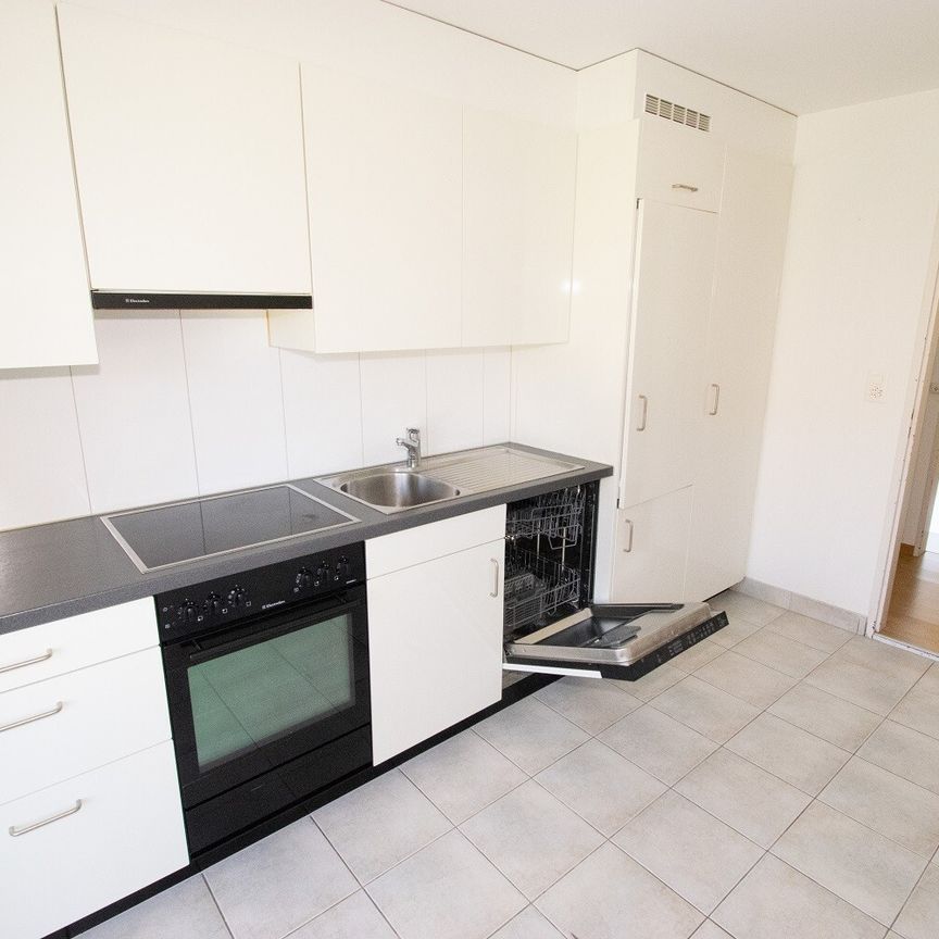Spacieux appartement de 3,5 pièces dans un emplacement central - Foto 1