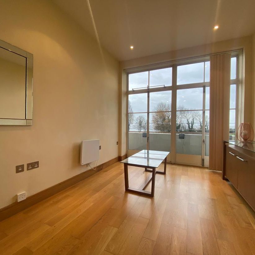 Headlands, Sully, Penarth, CF64 5QH - Photo 1