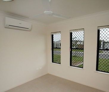 Spacious Family Home in a Quiet Court - Photo 2