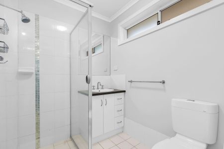 Family home - Photo 3