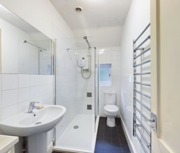 St Cyrils Road, Stonehouse, GL10 - Photo 5