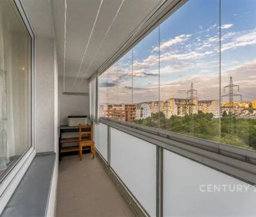 Útulný byt 3+kk s panoramatickým výhledem, výtahem a zaskleným balk... - Photo 4
