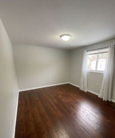 For Lease - 21 Columbia Road, Barrie, Ontario - Photo 4