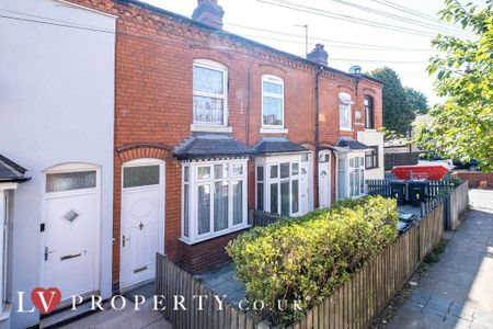 2 bedroom terraced house to rent - Photo 4