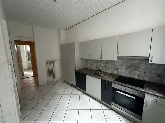 Au cœur de la vieille ville de Porrentruy – Spacieux appartement de caractère - Photo 1
