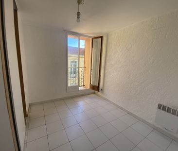 Location Appartement 2 pièces 31m² HYERES 83400 - Photo 3