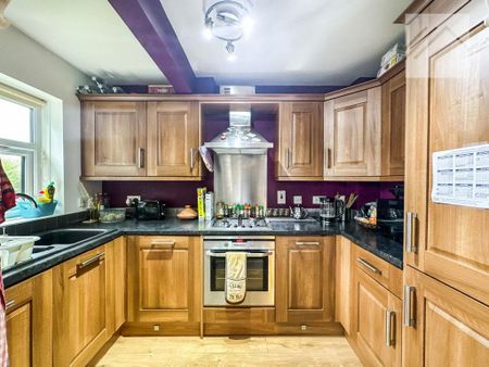 2 bedroom apartment to rent - Photo 3