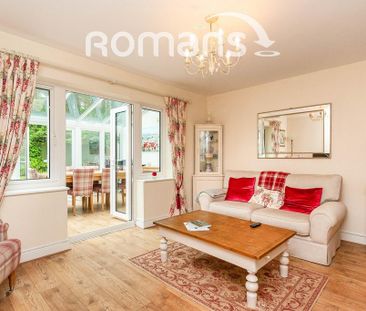 4 bedroom semi-detached house to rent - Photo 1