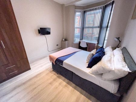 4 bedroom terraced house to rent - Photo 5