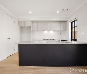 Brand New Home in Box Hill - Photo 5