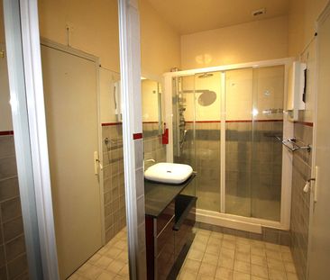 NIMES FACULTES HOCHE Bel appartement de type 3 de 78.54 m2 avec ter... - Photo 1