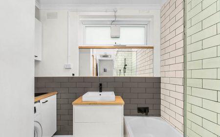 Thinking of selling? Contact our agent - Photo 4