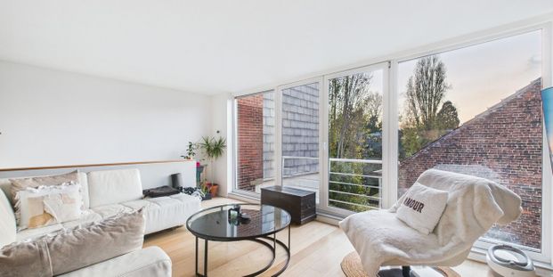 Duplex te huur in Schaarbeek voor € 1.750 met 2 slaapkamers - Foto 1