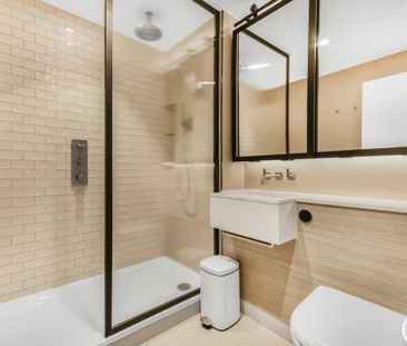 Palmer Road London SW11 - Photo 3