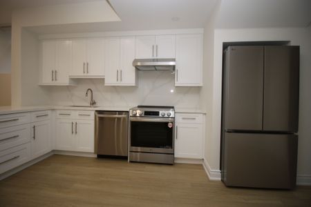 For Lease - 94 Bowline Vista N/A Unit# Lower, East Gwillimbury, Ontario - Photo 3