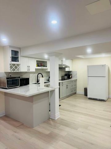 For Lease - 168 Timpson Drive Unit# Basement, Aurora, Ontario - Photo 3