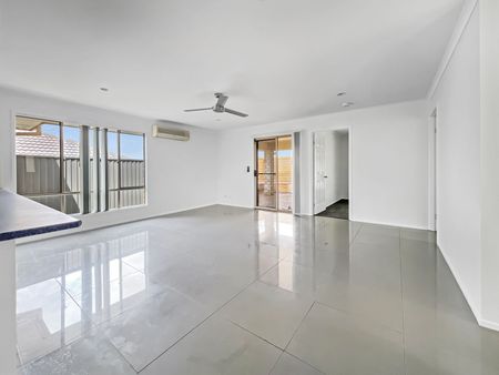 7 Abbey Court, 4300, Springfield Lakes Qld - Photo 3