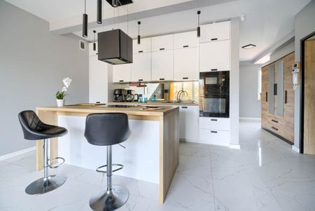 Do wynajęcia mieszkanie 2-poziomowe, Marki 130 m² - Zdjęcie 5