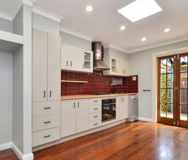 2/119 Darebin Rd Thornbury VIC 3071 - Photo 6