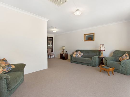 Spacious 3 Bedroom Home in Rockingham - Photo 1