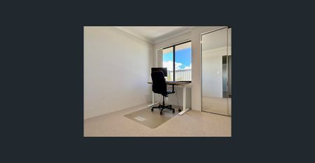 Attractive 4x2 home in whisper quiet location! - Photo 2