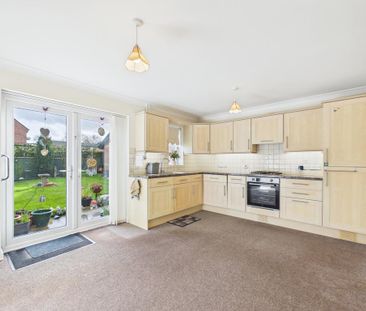 3 bedroom terraced house to rent - Photo 6