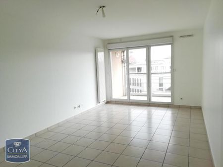 Location Appartement 4 pièces 88m² BOURG EN BRESSE 01000 - Photo 4