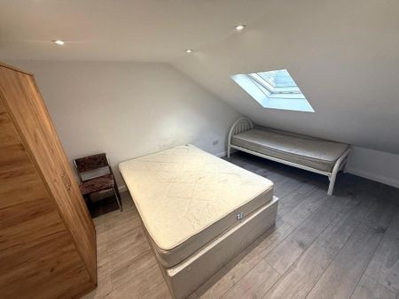 5 bedroom terraced house to rent - Photo 2