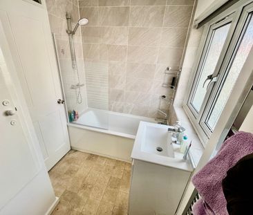 Room in a Shared Flat, Minerva Close, SW9 - Photo 3