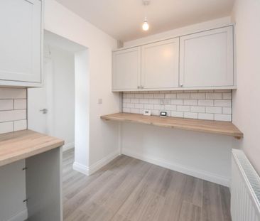 2 bed House - Semi-Detached for Rent - Photo 4