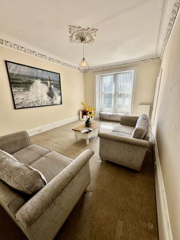 1/2 Hawkhill 297, DD2 1DN, Dundee - Photo 5