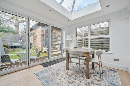 The Oaks, Chiddingfold - 2 bedrooms Property for lettings - Seymours - Photo 5