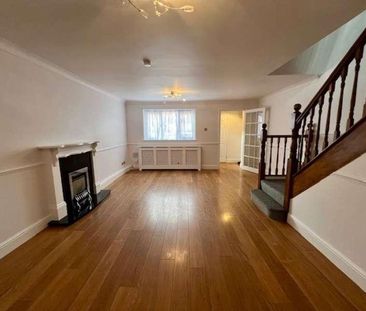 Old Oaks, Waltham Abbey, EN9 - Photo 1