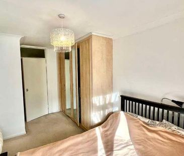 Grove Road, Sutton, SM1 - Photo 2