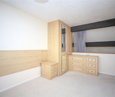 Libertus Court, - Photo 2