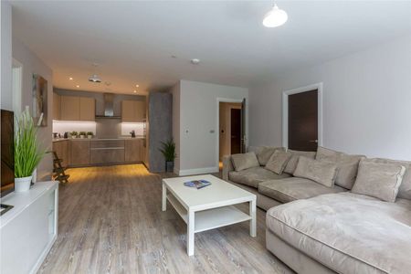 Contemporary 2 bedroom apartment at the edge of The Pantiles - Photo 2