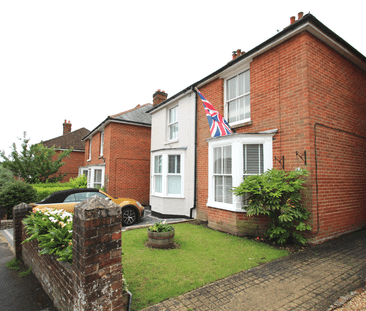 2 bedroom semi-detached house to rent - Photo 2