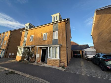 4 Bed House - Semi-Detached - Photo 5
