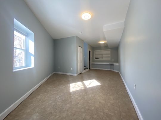 290 Crown Drive – NEWLY RENOVATED 2 BR + DEN HALIFAX TOWNHOUSE AVAILABLE NOW! - Photo 1