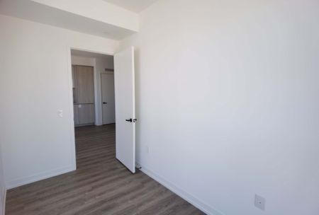 For Lease - 8 Interchange Way Unit# 5506, Vaughan, Ontario - Photo 4