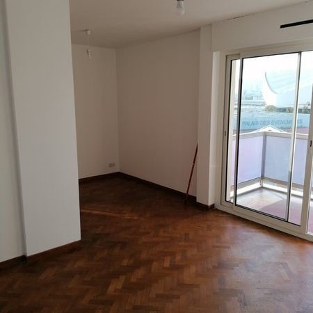 T1 - Photo 1