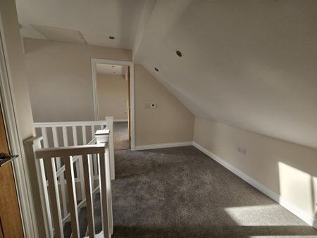 5 bedroom detached house to rent - Photo 3