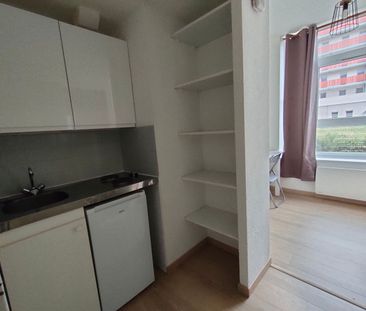 Location Appartement 1 pièce 11m² - Photo 2