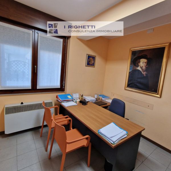 Stanza uso ufficio nel Cuore di Borgo Milano, Verona - Photo 1