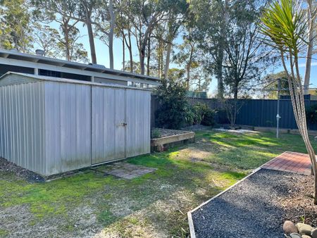 Sunny 3 Bedroom Cottage with Bushland Outlook - Photo 5