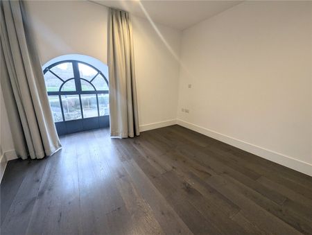 1 Bedroom - Photo 4