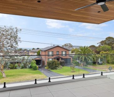 Modern elegance meets effortless styling, with the beach on your do... - Photo 5