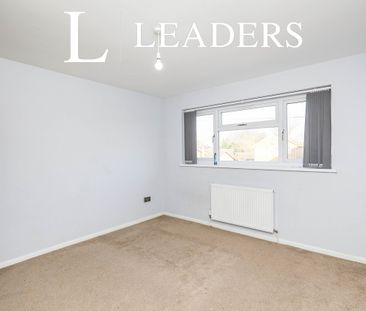 3 bedroom house to rent Hollowood Avenue, Littleover, Derby, Derbys... - Photo 2