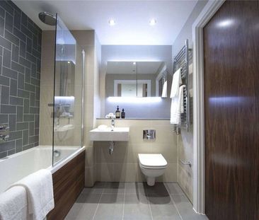 Rent in the newly created Thames Quarter building. Two bedroom furn... - Photo 6