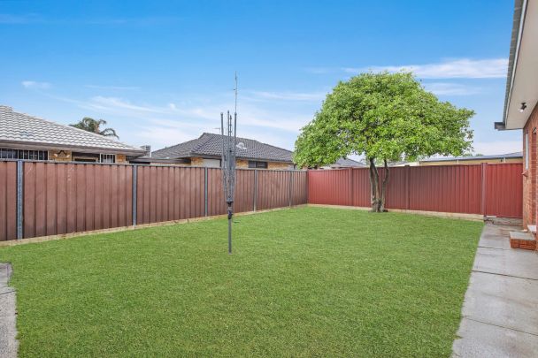 9 Shirley Crescent, - Photo 1